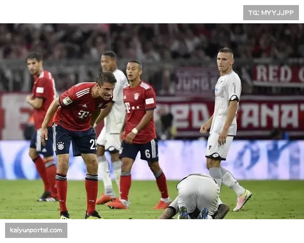 VAR长时间介入，判定霍芬海姆进球越位无效，引发主场球迷强烈不满